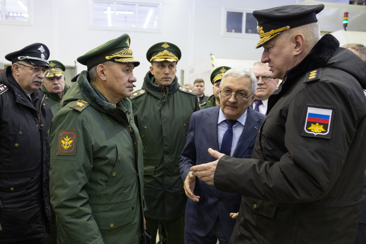 Сергей Шойгу проверил выполнение гособоронзаказа на предприятиях оборонно-промышленного комплекса в Екатеринбурге