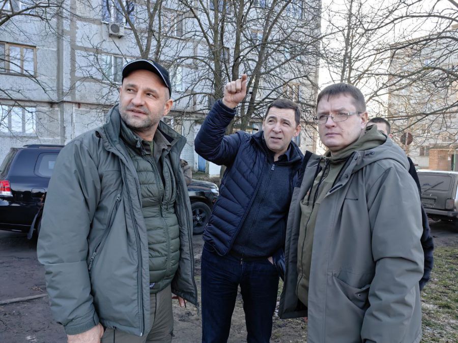 Губернатор Евгений Куйвашев дал ряд поручений по восстановлению объектов в ДНР