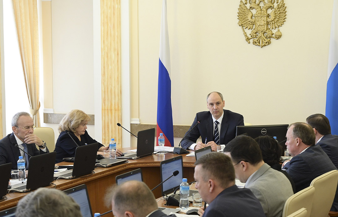 Денис Паслер поручил до конца года ввести в эксплуатацию семь объектов здравоохранения в Свердловской области