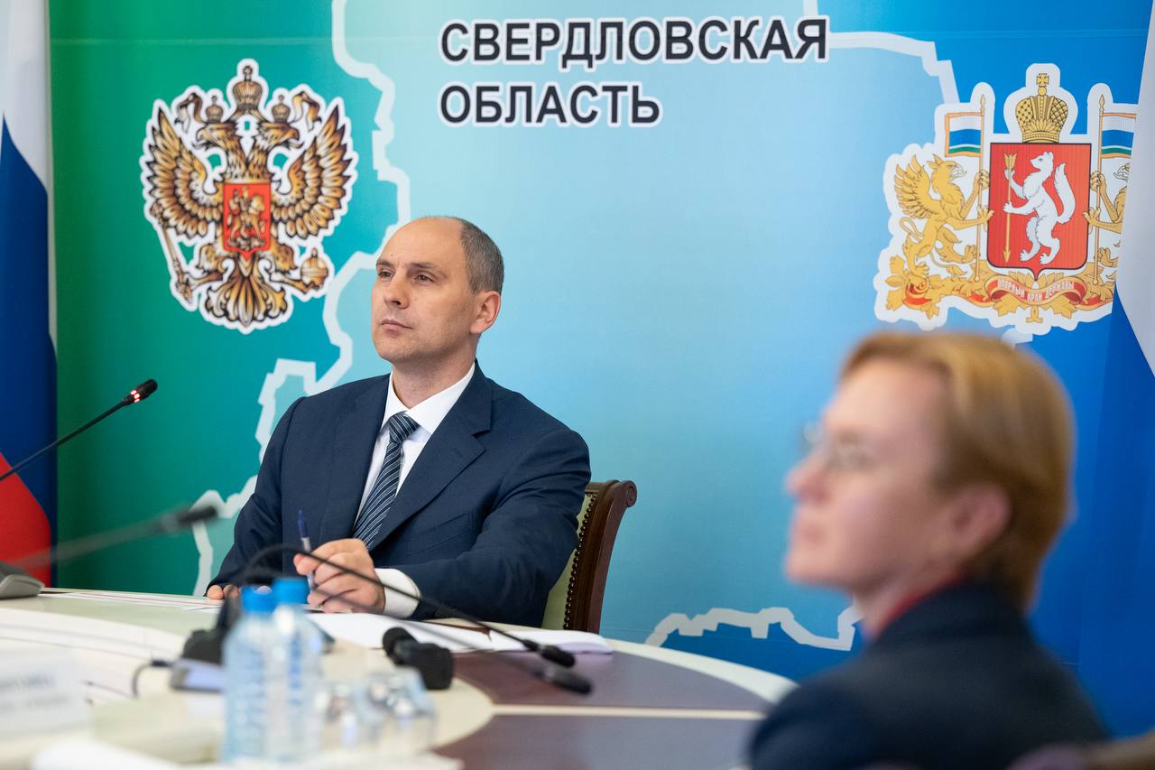 Денис Паслер встретился с участниками программы «Время героев» 